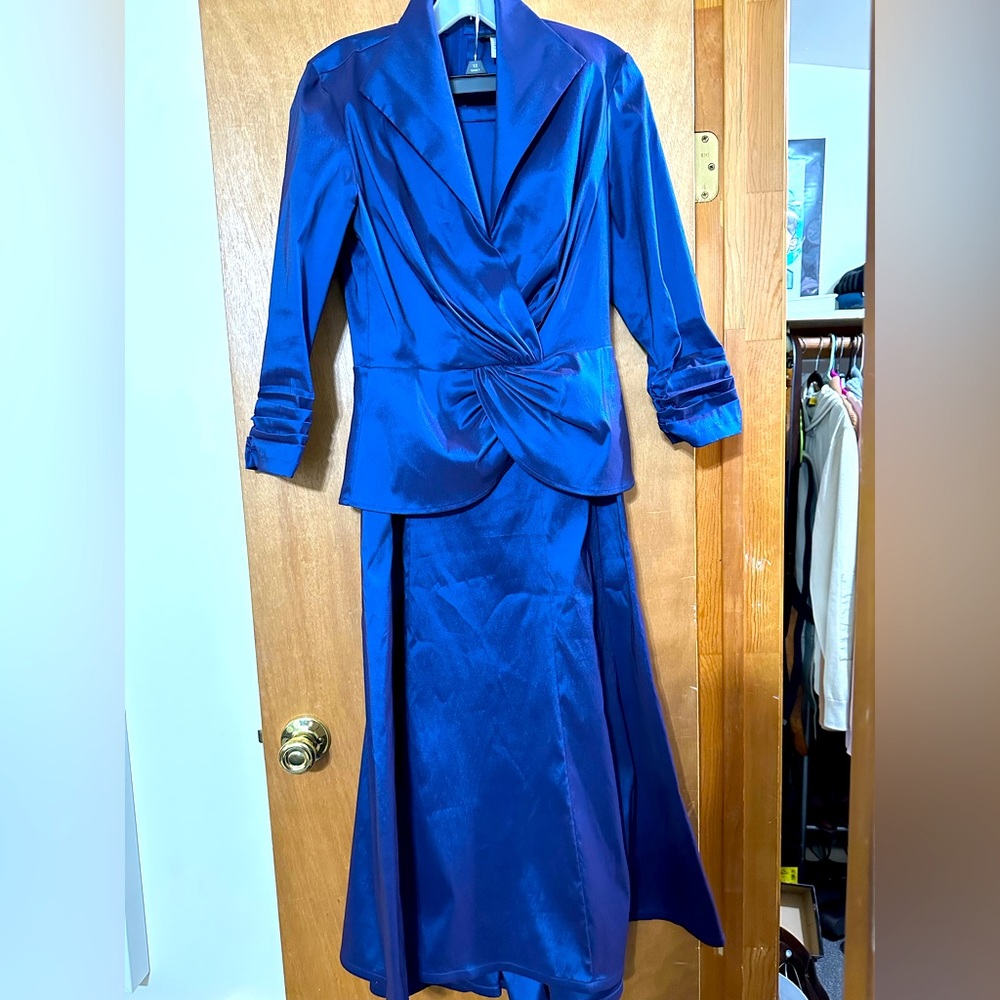 Tadashi Shoji 2 piece formal dress size 6 worn once